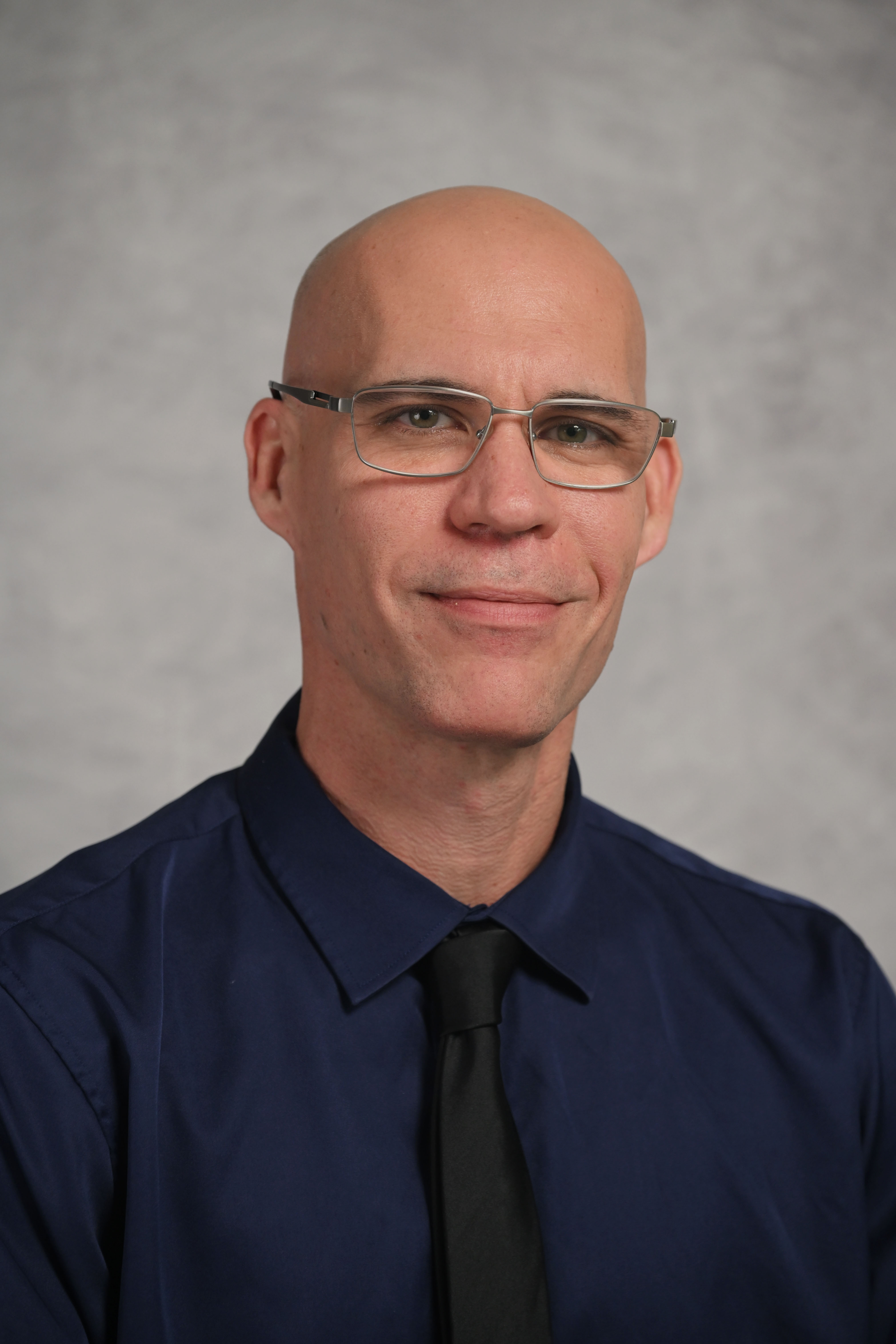 photo: Mark Mondrinos